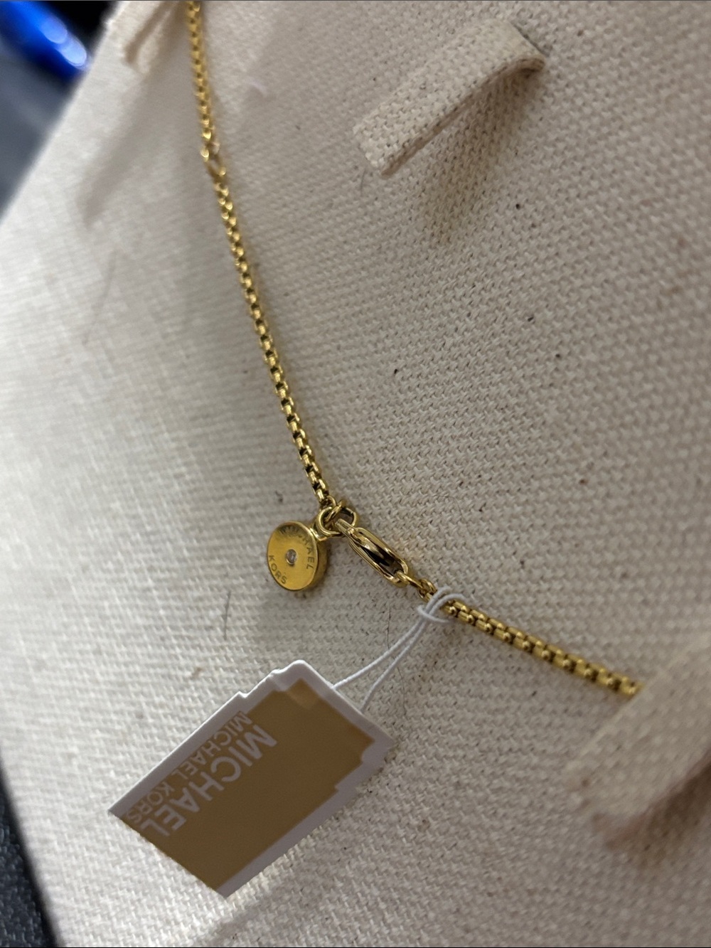 Michael Kors Gold-Tone Pearl Drop Y Necklace - Elegant Women’s Jewelry adj. - Picture 4 of 6